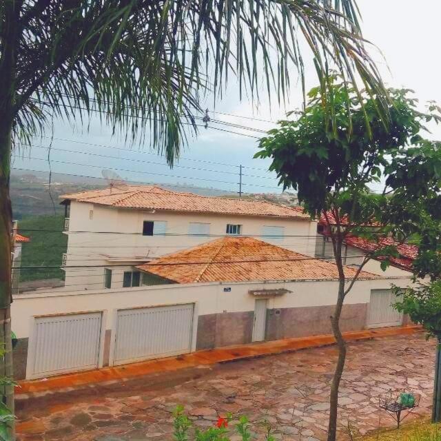 Hospedagem Iolanda Bed and Breakfast Diamantina Esterno foto